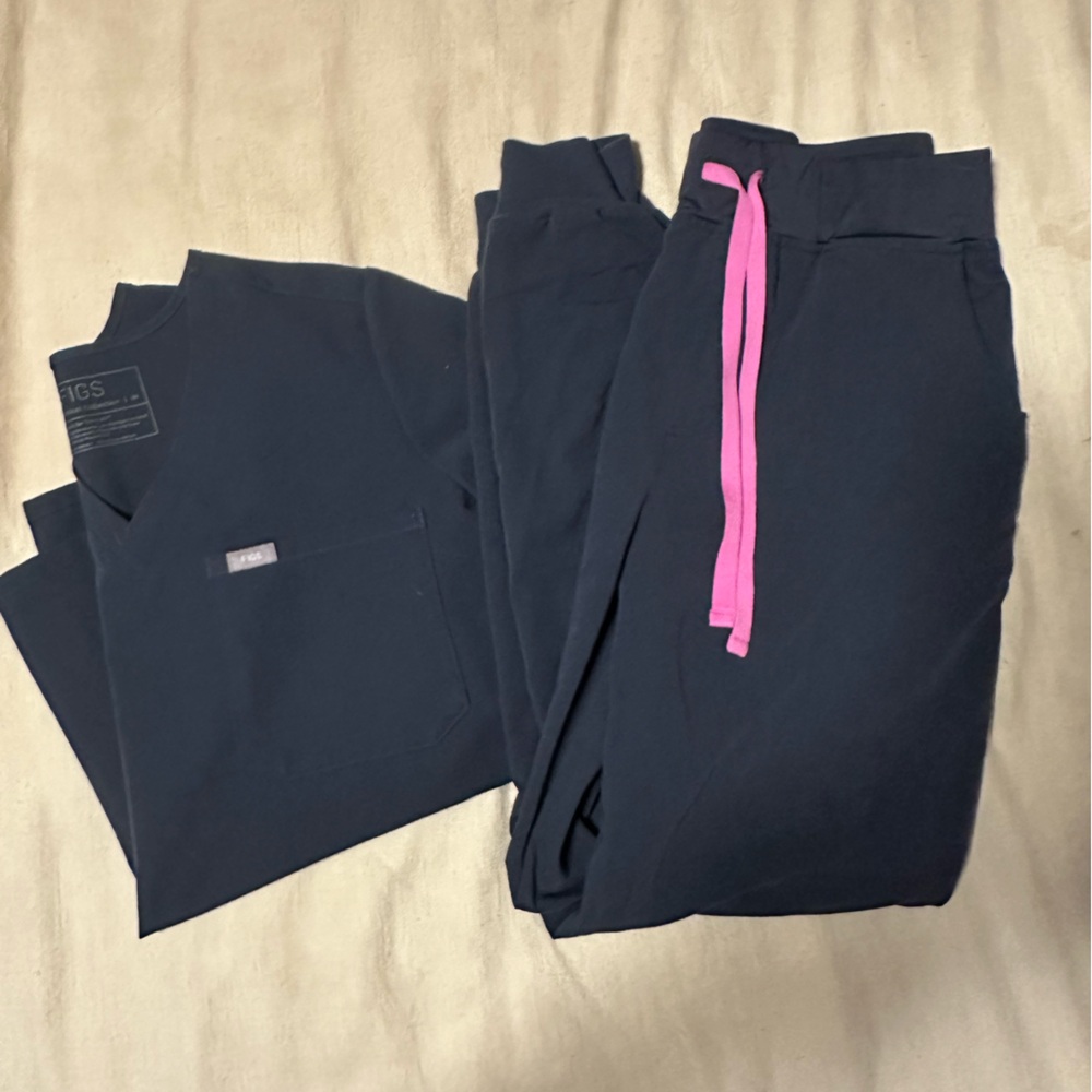 Figs scrub set